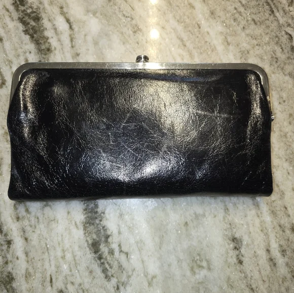 Hobo Lauren Wallet - Picture 1 of 8